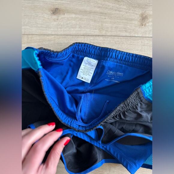 Calvin Klein running shorts, size xs - Picture 5 of 5